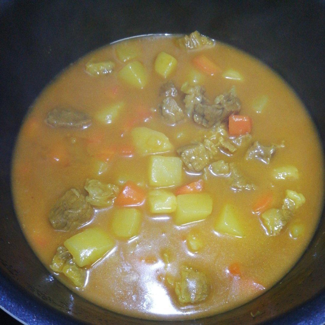 日式牛肉咖喱饭