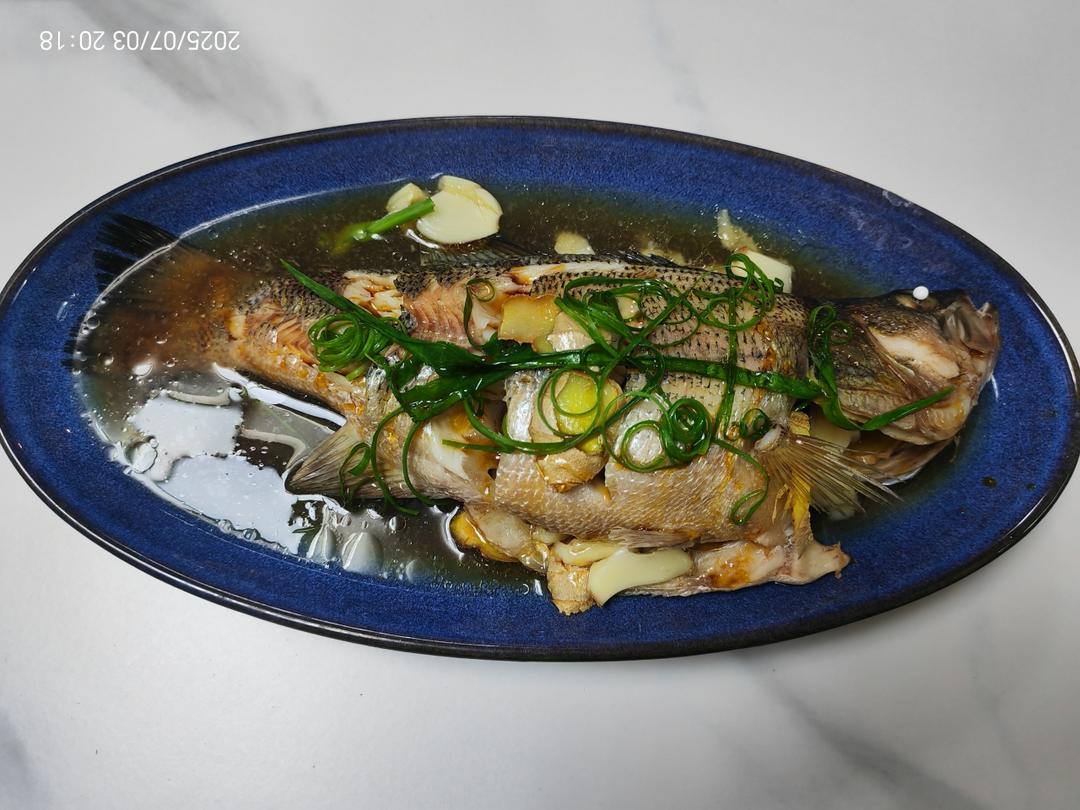 清蒸鲈鱼