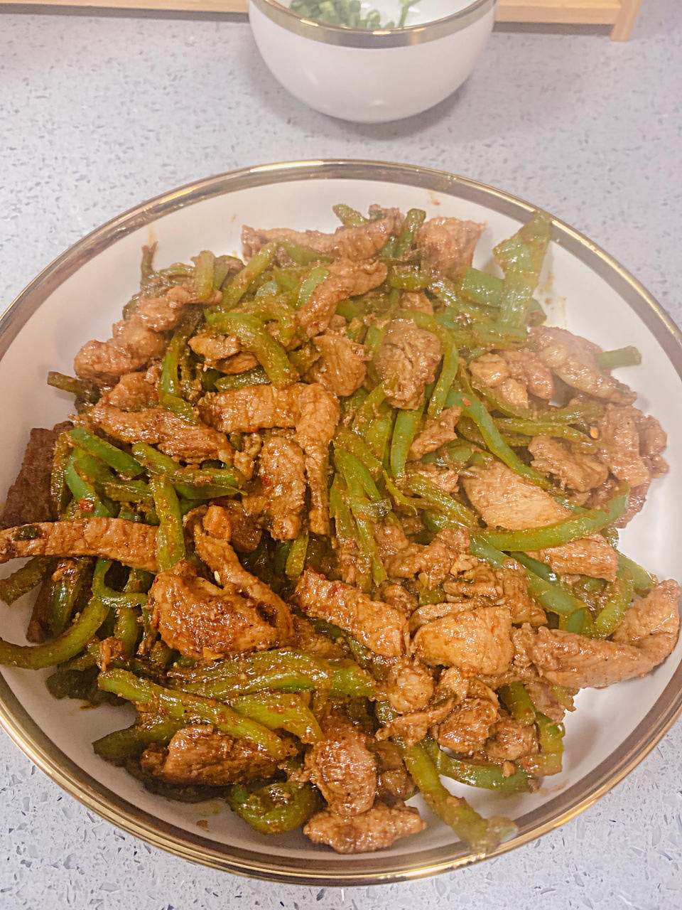 孜然青椒炒肉