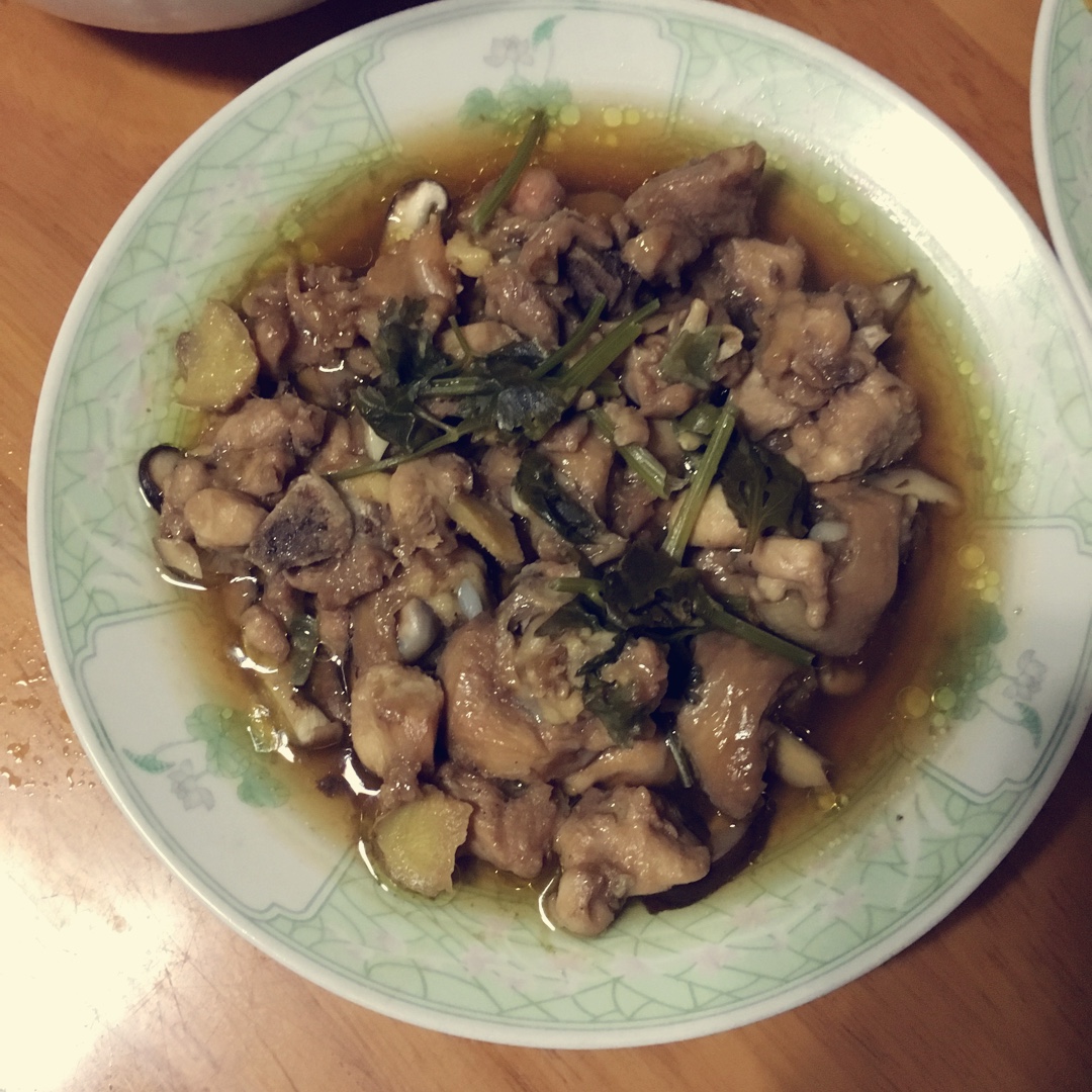 香菇蒸鸡腿肉