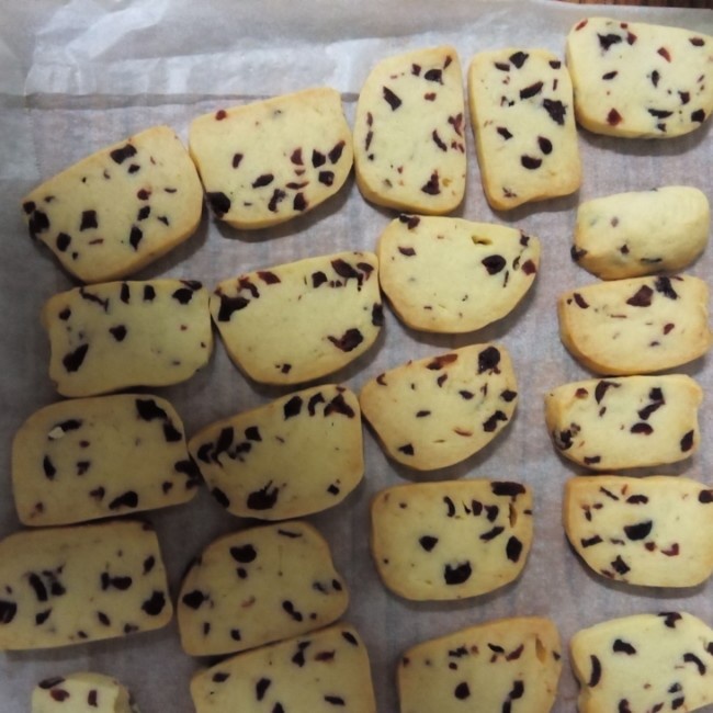 蔓越莓饼干的做法（烤箱做饼干）