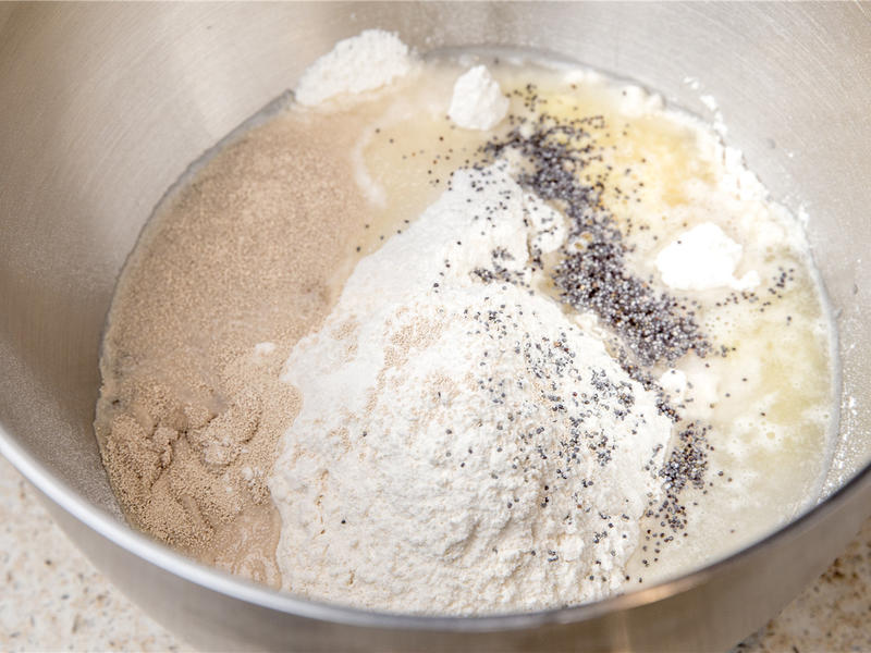 纯奶手撕吐司的做法 步骤1