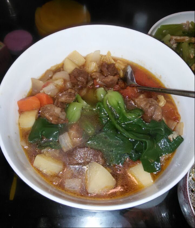 西红柿牛腩土豆