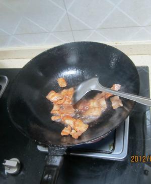 五花肉烧土豆片的做法 步骤2
