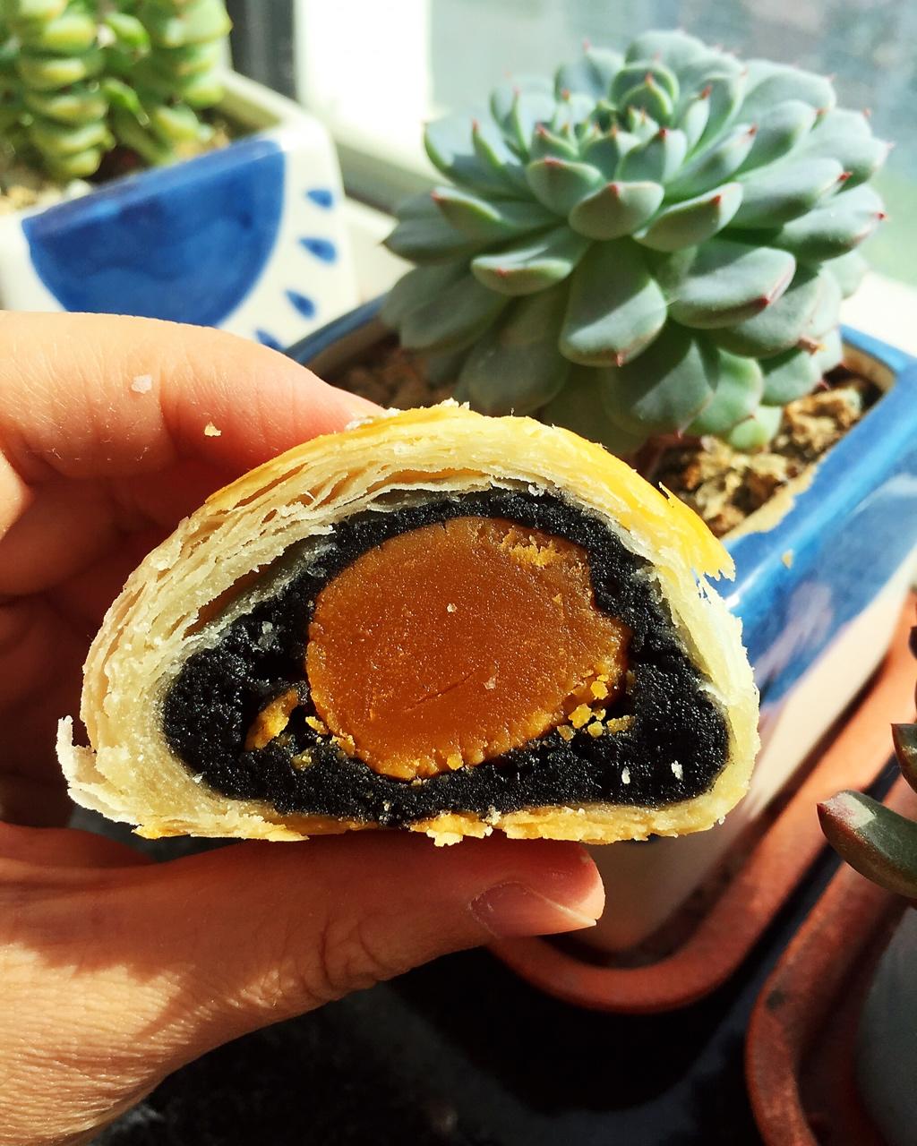 蛋黄酥~紫薯、抹茶、原味~花好月圆，中秋快乐~内附一次做六色蛋黄酥方法~