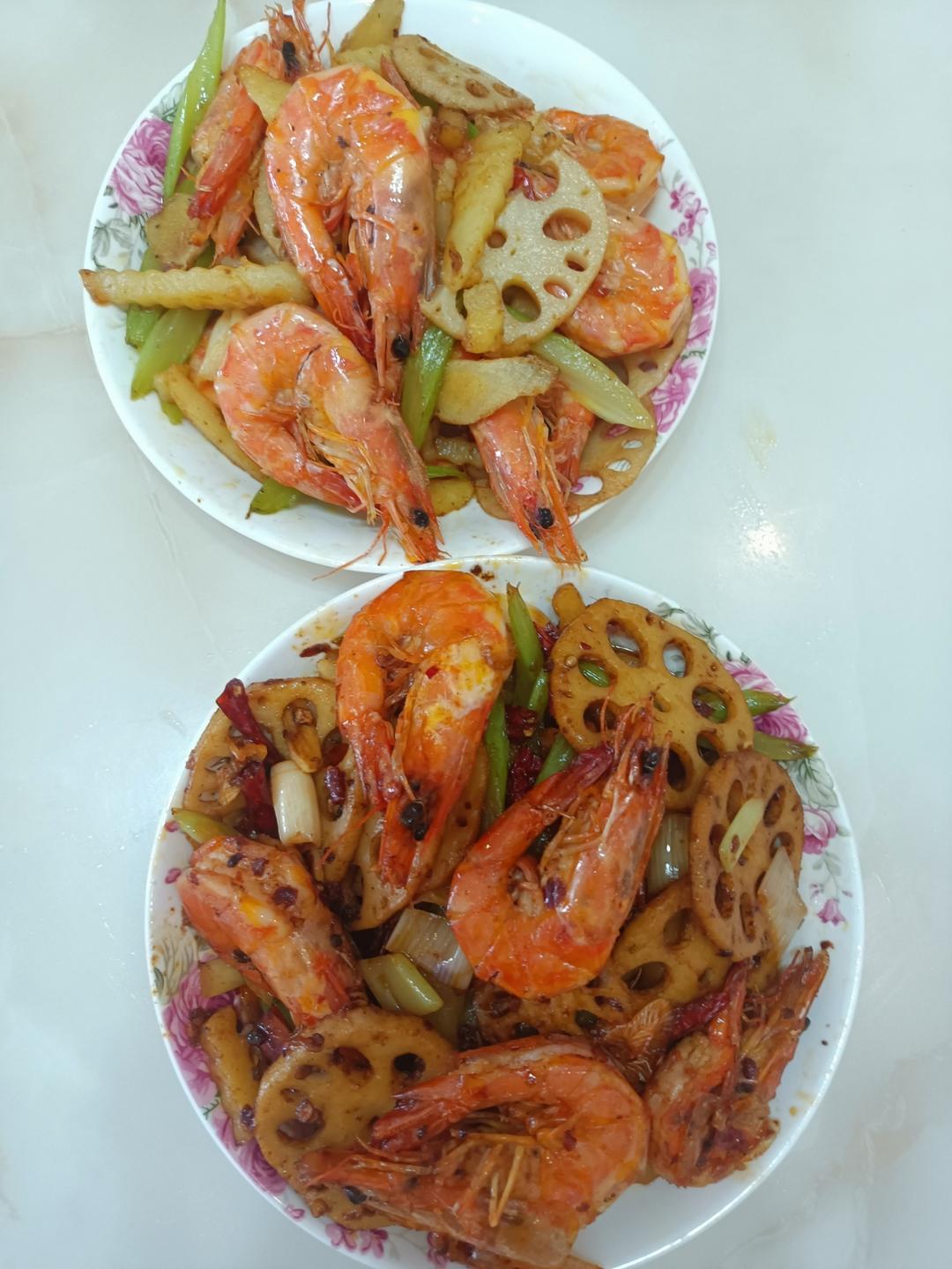 保证第一次做就成功的干锅虾&土豆&芹菜（亲测有效）