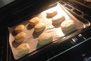 红豆包(少油少糖免揉冷藏发酵)的做法 步骤6