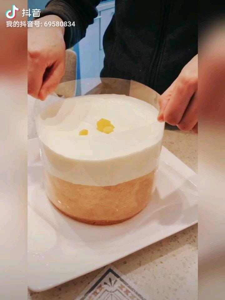 网红杨枝甘露爆浆蛋糕