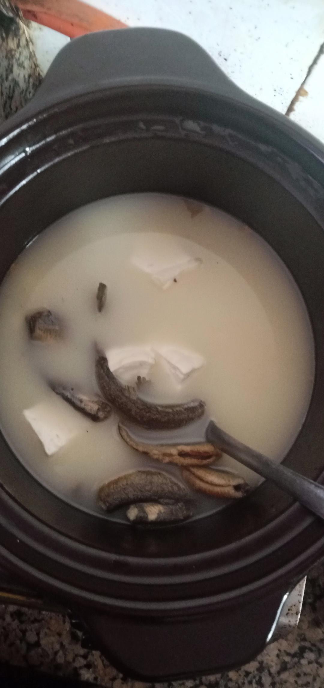 厨师长教你：“豆腐煮泥鳅”的家常做法，汤鲜味美先收藏了