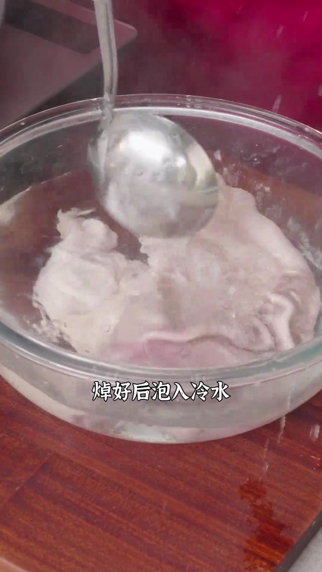 红菇猪肚鸡的做法 步骤5