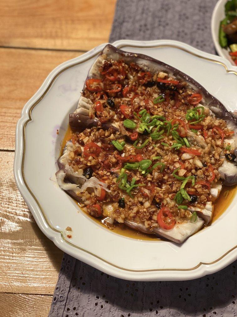 超级下饭的飘香剁椒蒜蓉蒸茄子🍆