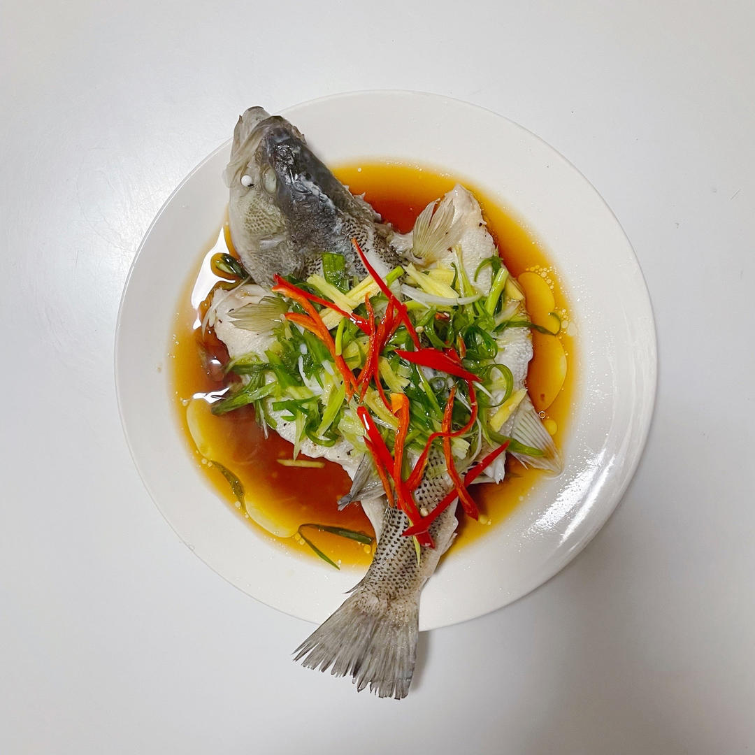 清蒸鲈鱼，鱼肉鲜美嫩滑的秘密