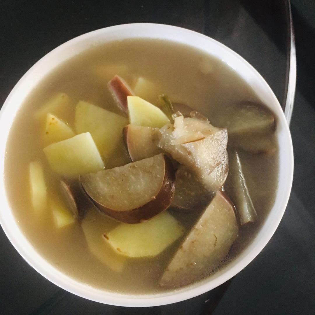 茄子土豆汤（妈妈的味道）