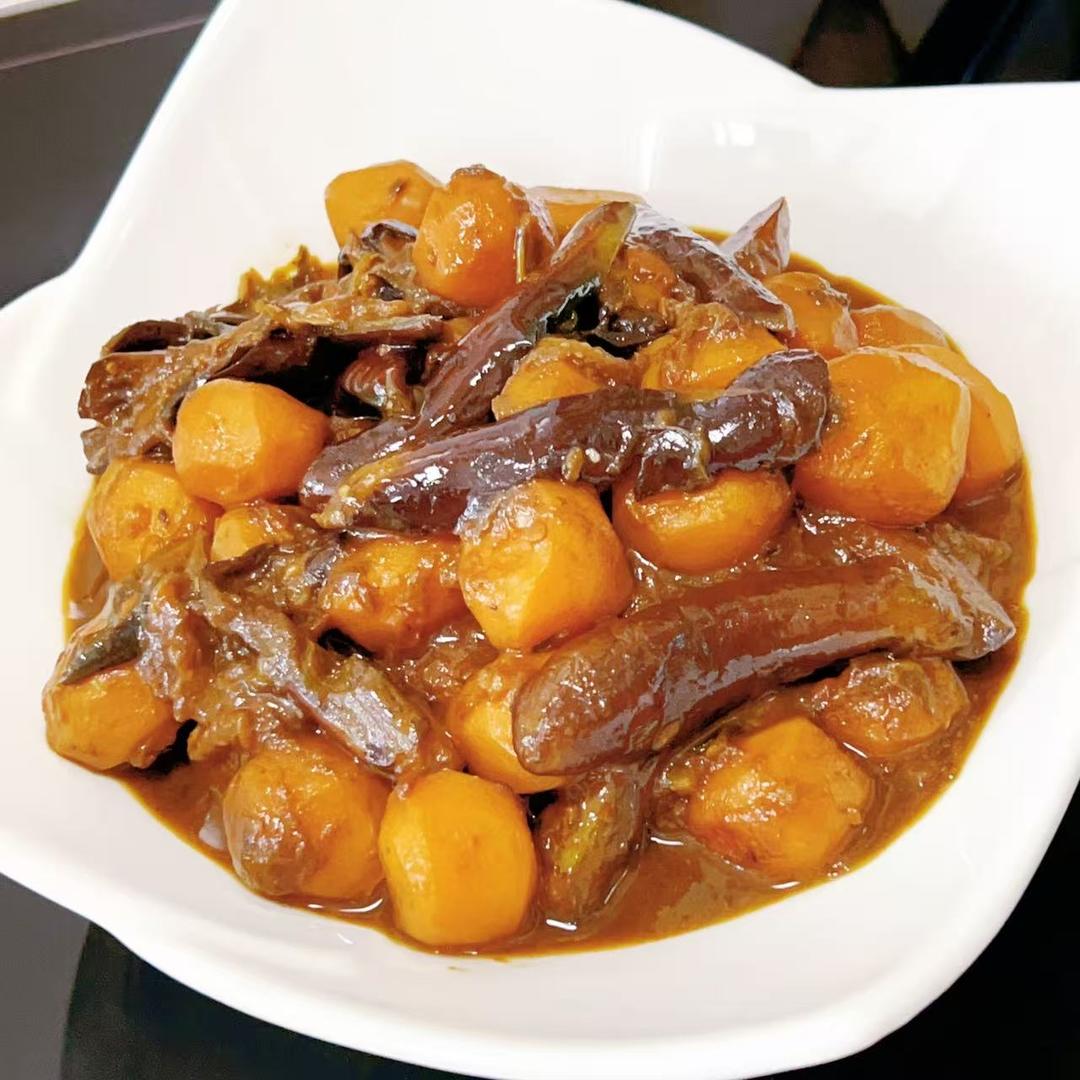 薯茄铁锅乱炖(迷你茄子+小土豆)