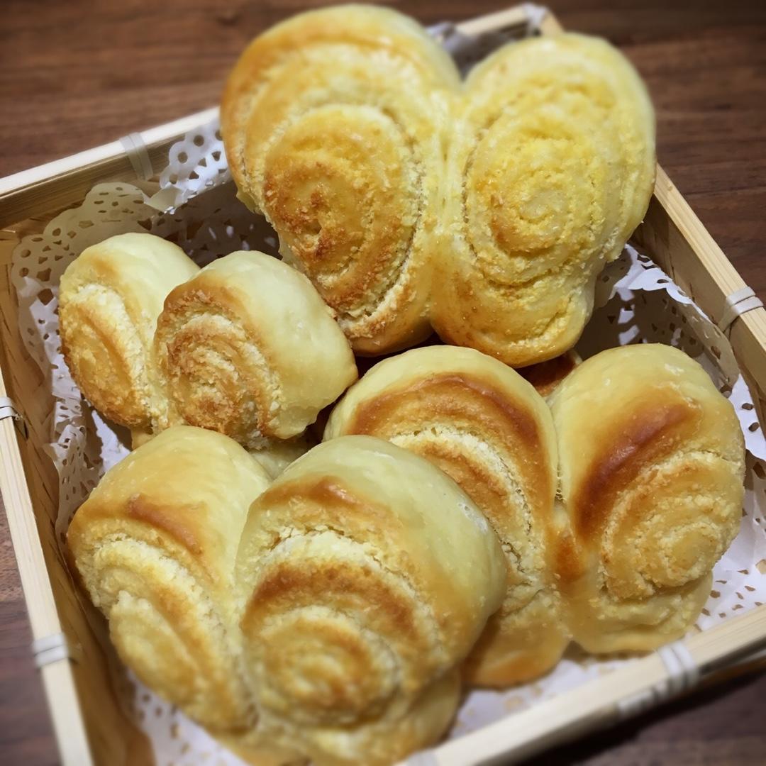 快乐的琪妈做的椰蓉蝴蝶包椰蓉蝴蝶包面包机首页登录注册作品动态菜单