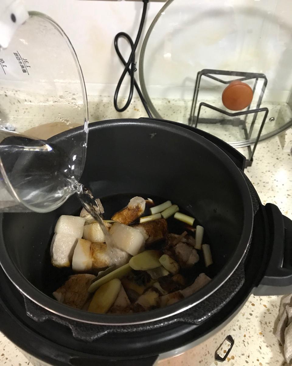 腊汁肉夹馍