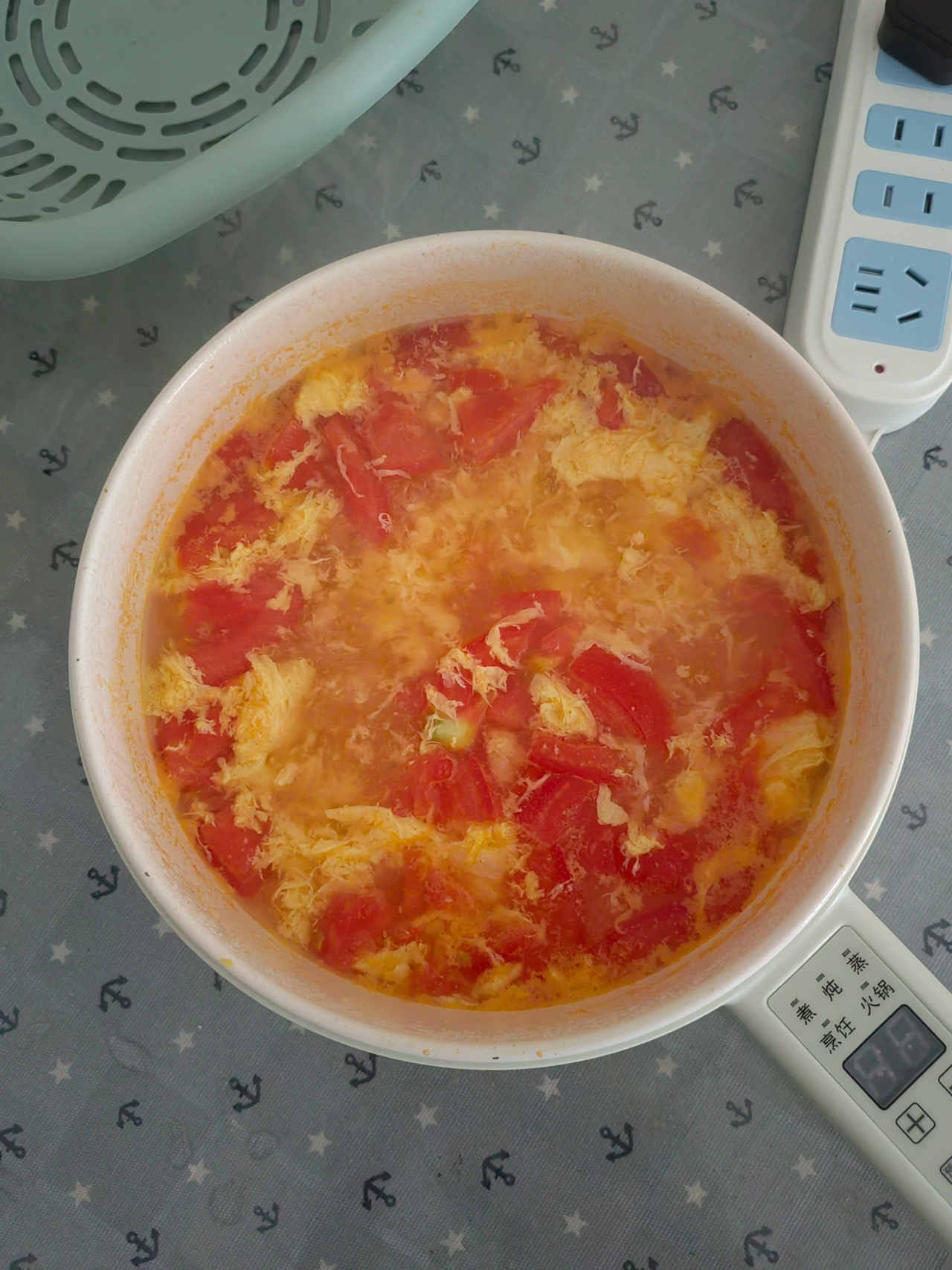【跟我做不会错】简单又好喝的西红柿鸡蛋汤，家常又营养哦