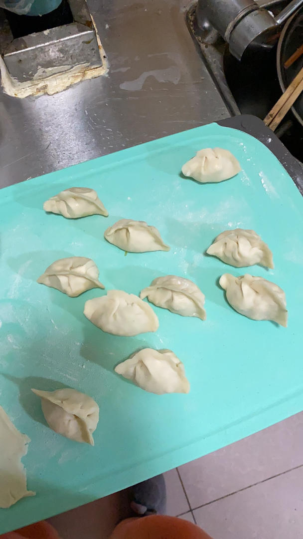 西葫芦鸡蛋虾仁三鲜饺子