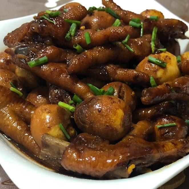 鸡脚烧鹌鹑蛋