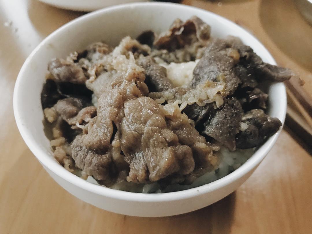 吉野家牛肉饭（牛丼）