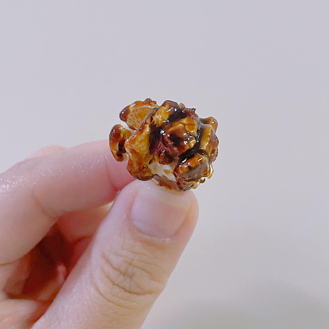 爆米花来了！！！超级简单易上手的焦糖/巧克力爆米花