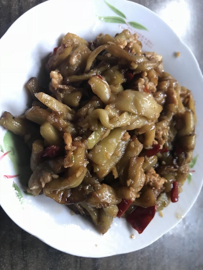 鱼香茄子是如此勾人，以至于连体重都不顾了！