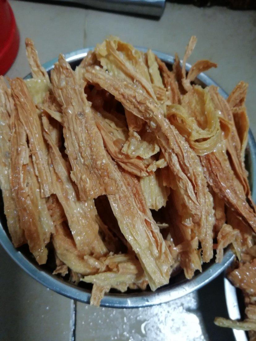 油炸腐竹（支竹，简单的火锅配菜）