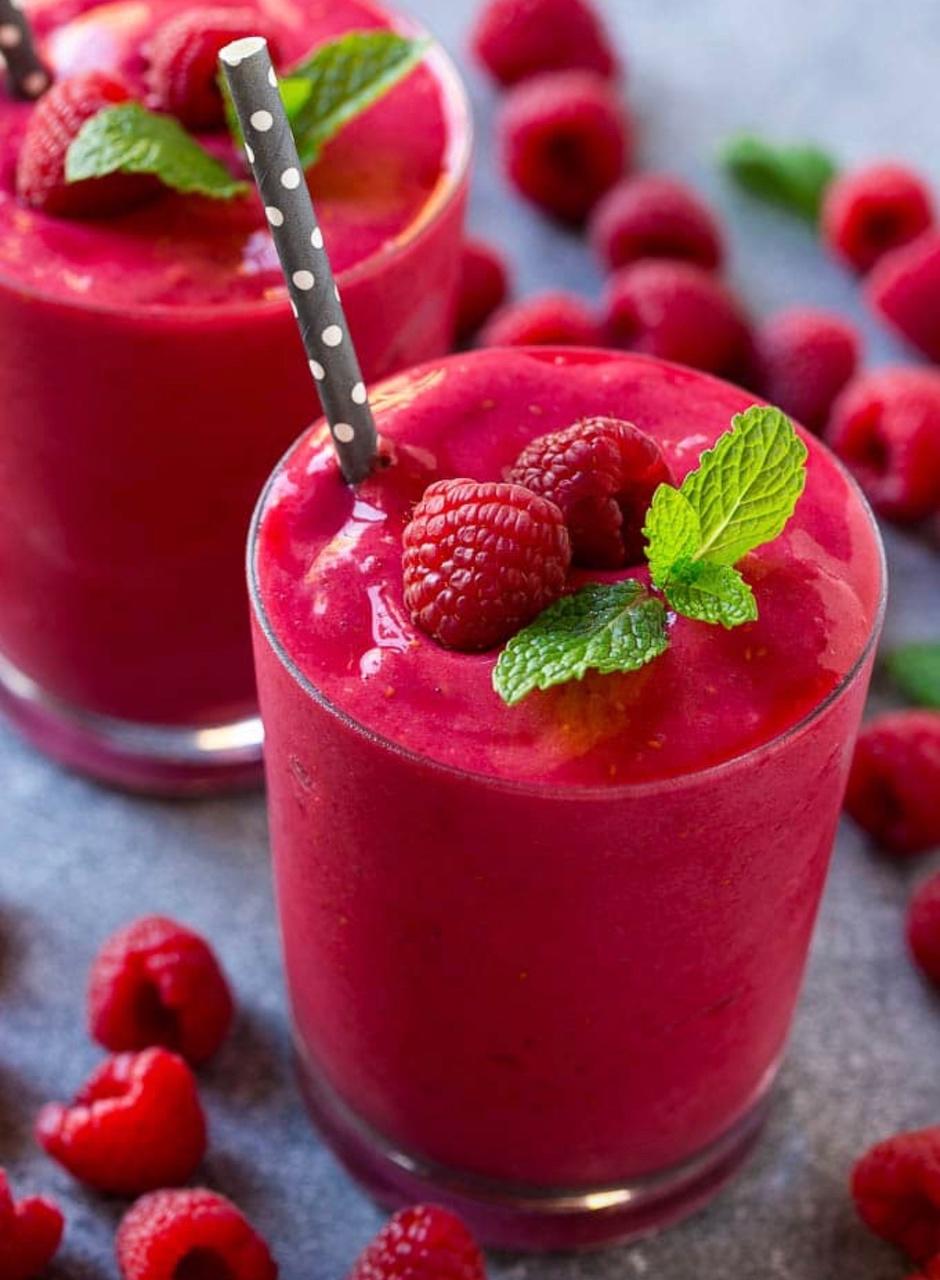 轻断食：戒糖篇之菠菜和覆盆子奶昔的做法