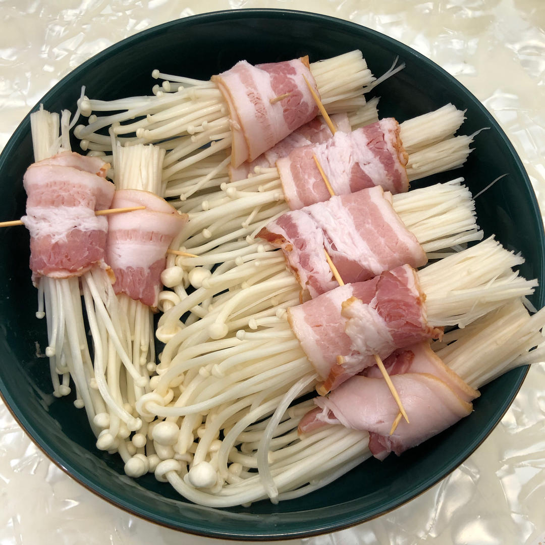 快手十分钟【金针菇培根卷】