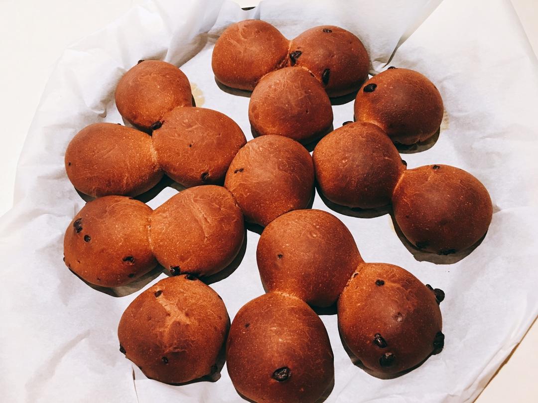 黑眼豆豆面包