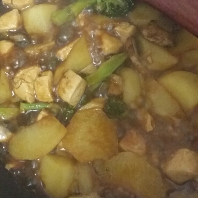 土豆焖面