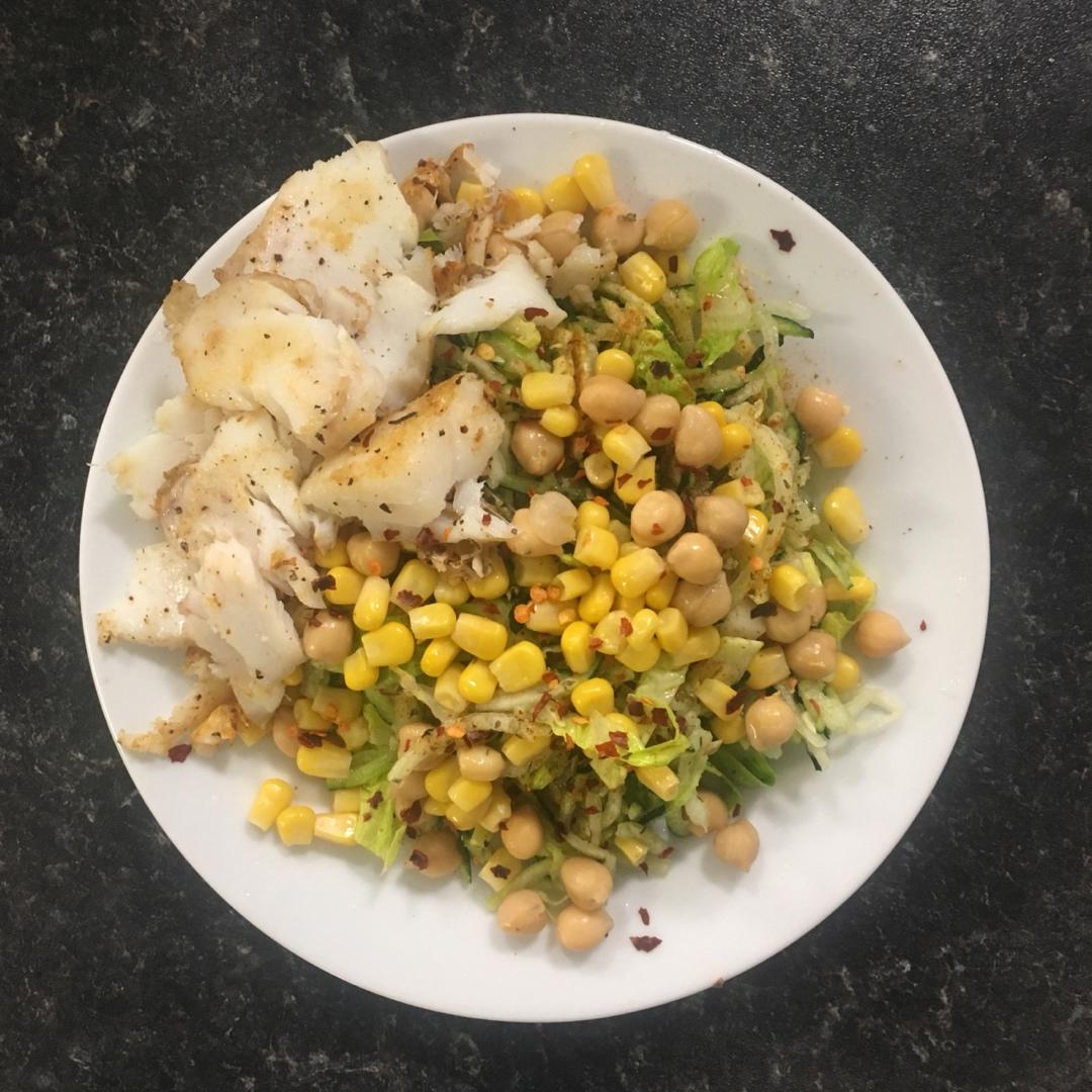 【健康三餐】泰式炒西葫芦“面条”（附不同擦丝工具比较）