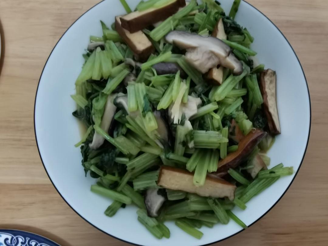 香芹炒香干