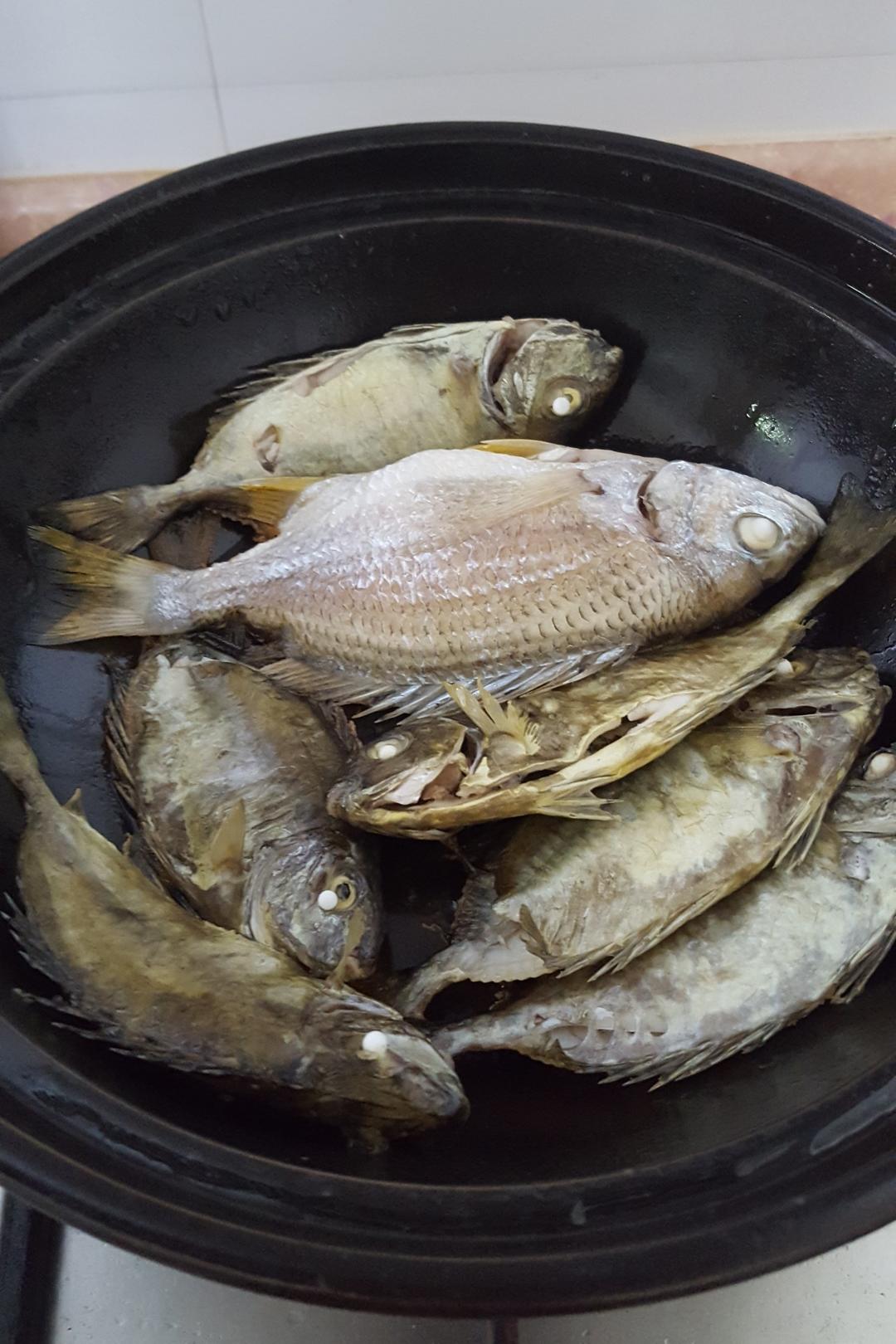 砂锅焗鱼