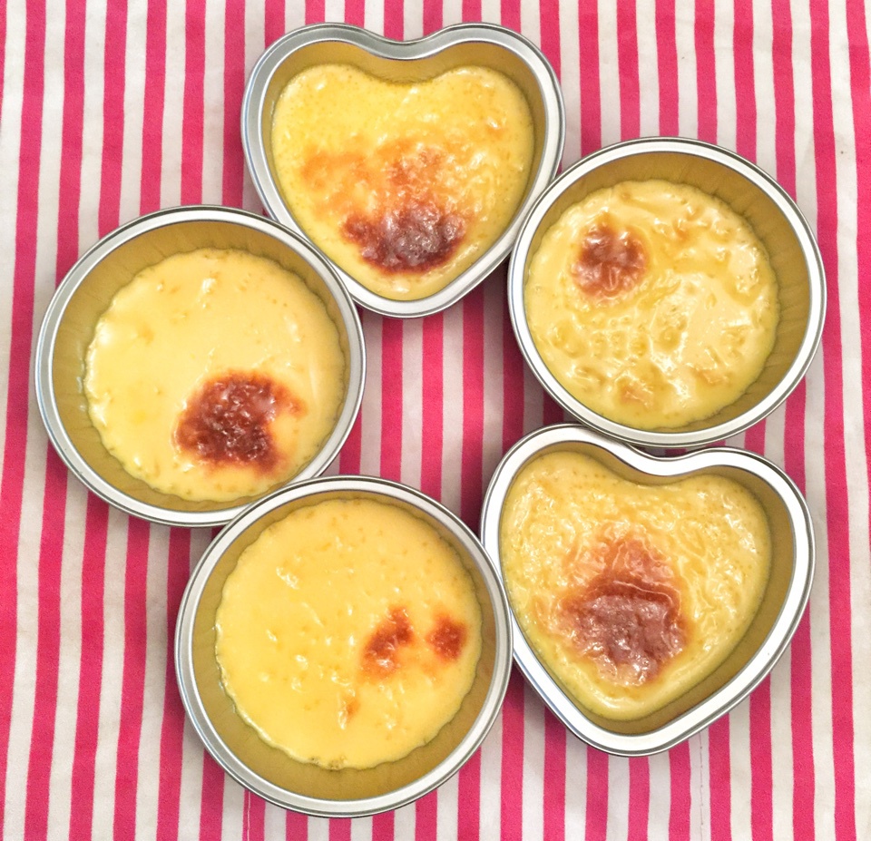 Crèmebrulée。法式烤布雷。焦糖布丁。