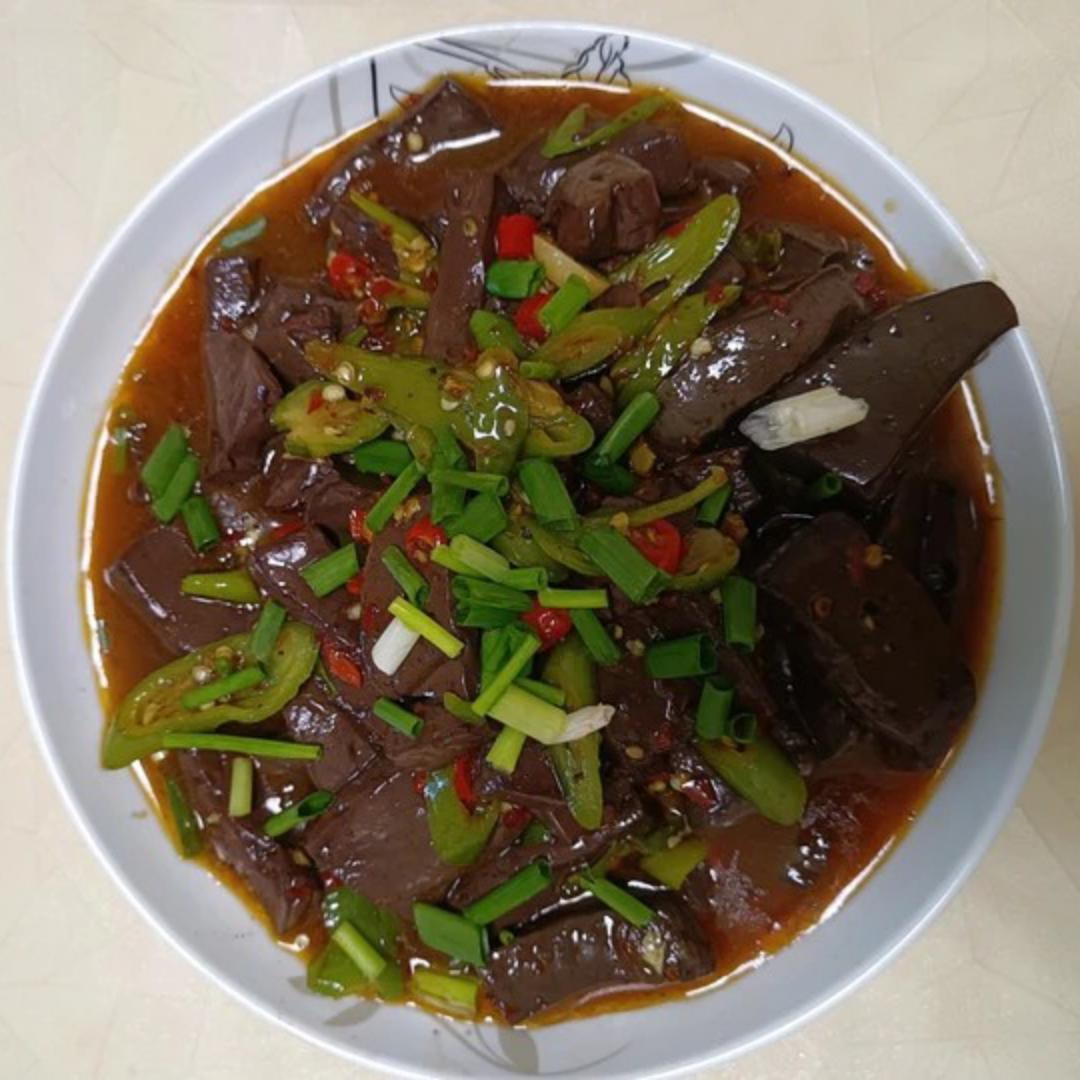 无敌好吃入味红烧猪血