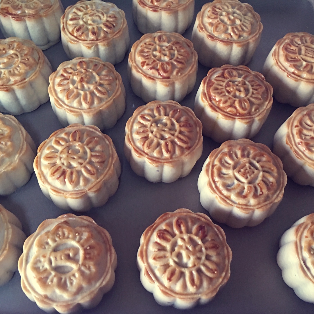 金沙奶黄月饼