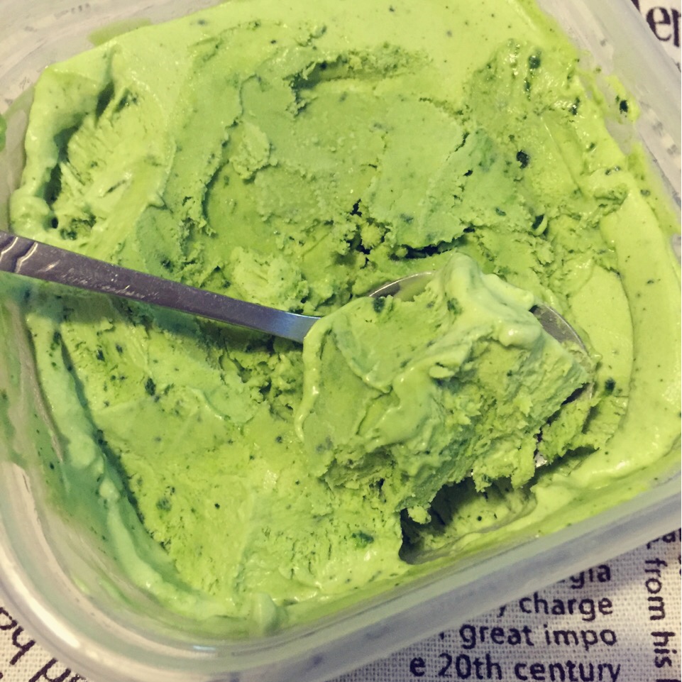 无需搅拌也无冰渣的抹茶冰淇淋