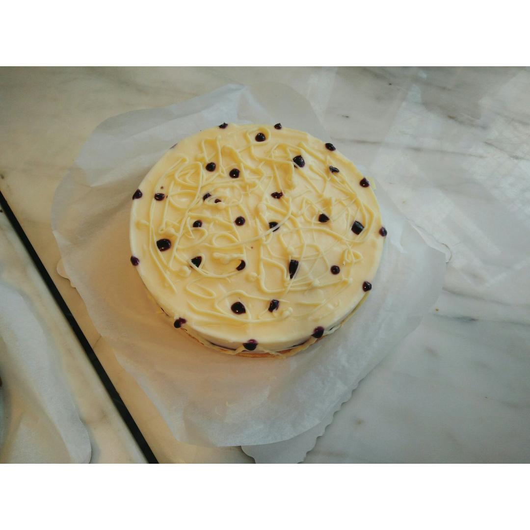 蓝莓芝士慕斯蛋糕（视频菜谱）