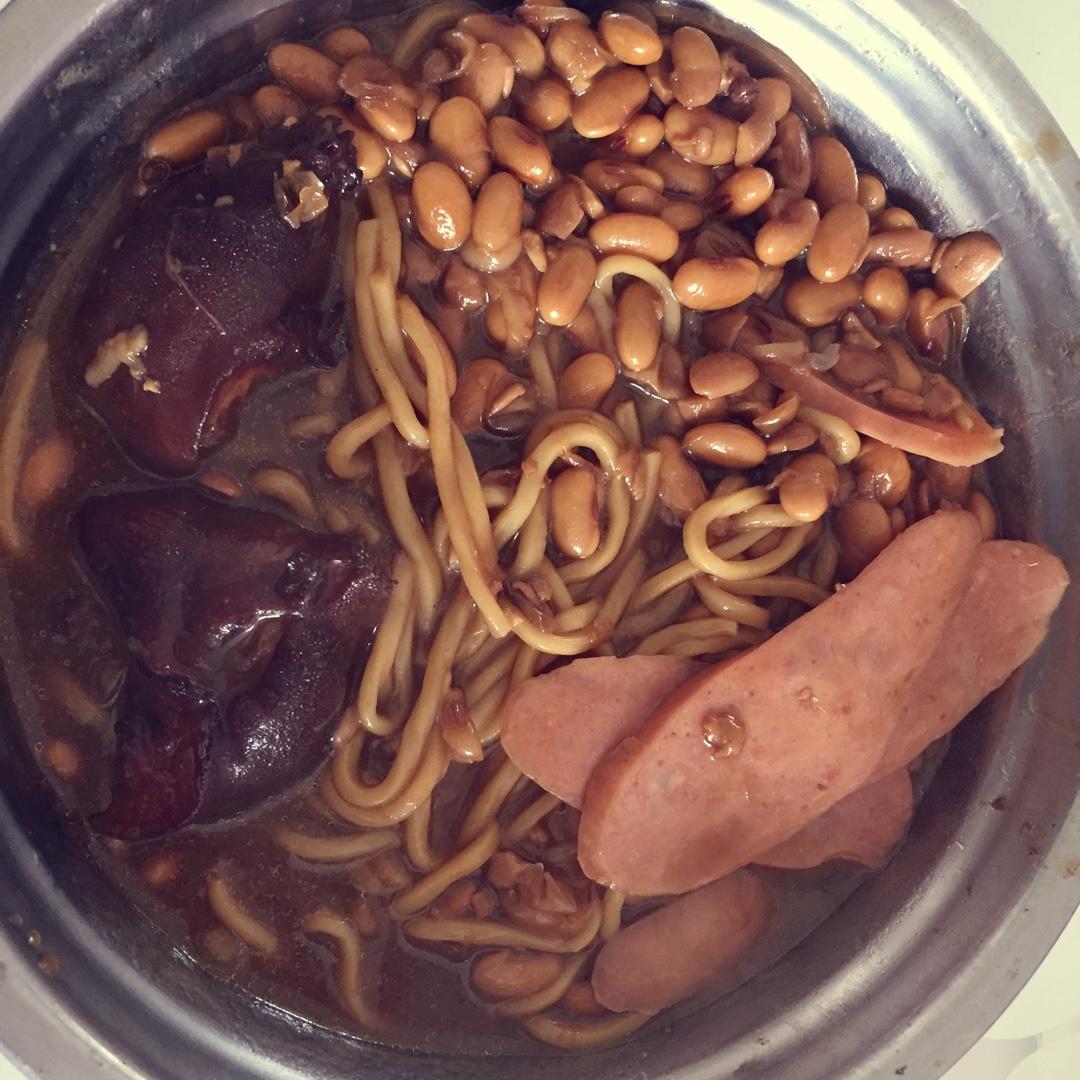 猪蹄豆角焖面