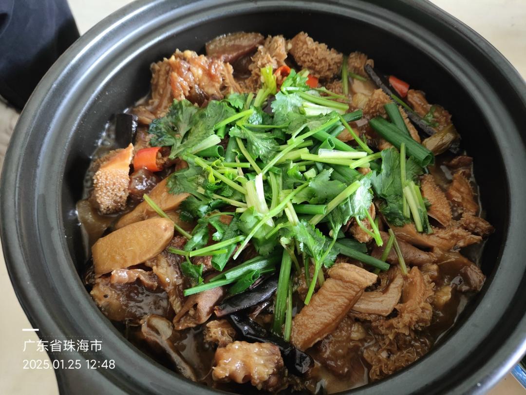 广式萝卜牛杂煲