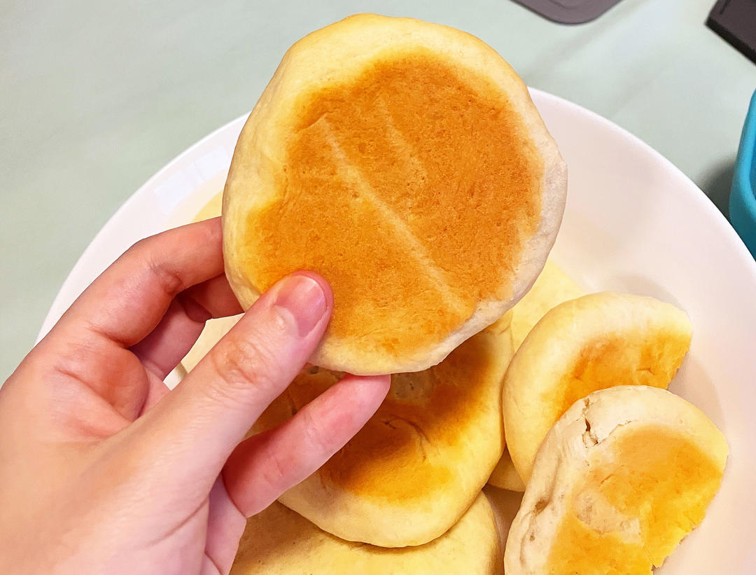 软噗噗的 芋泥包