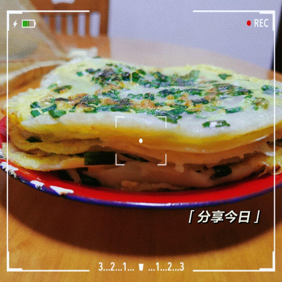 这样烙的鸡蛋饼 翻面不破 柔软并且又劲道 附细节视频详解