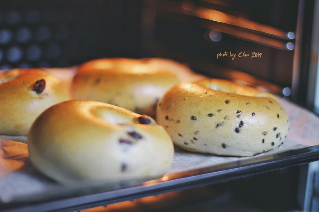 无油低糖的健康主食面包：芝麻贝果