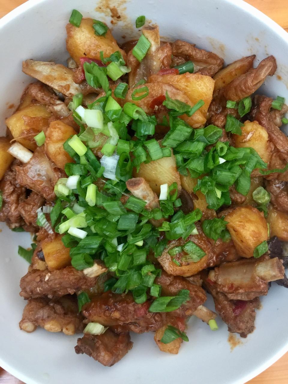 川味土豆烧排骨