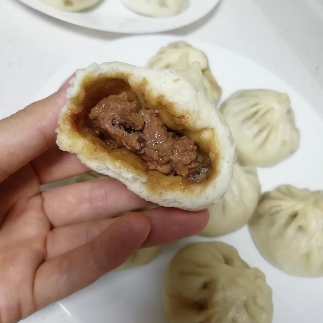 linlydtc做的鲜美多汁的洋葱牛肉包子