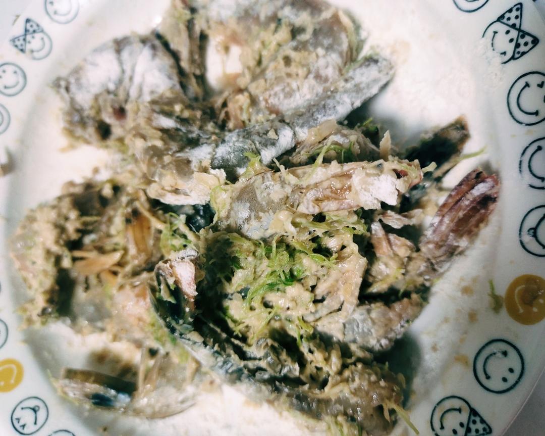 泰式蒜香胡椒虾的做法 步骤4