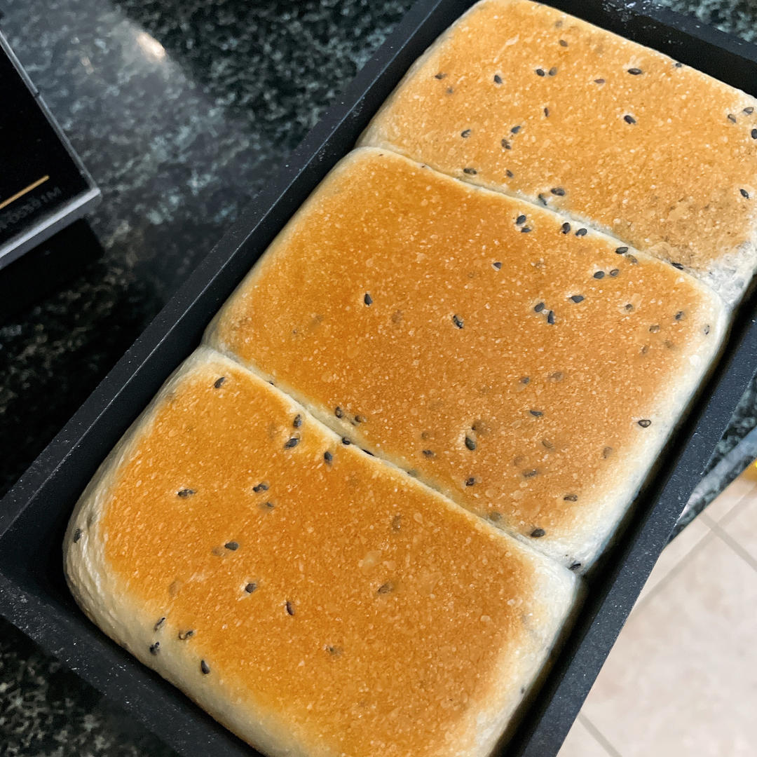 金大旺的黑芝麻吐司