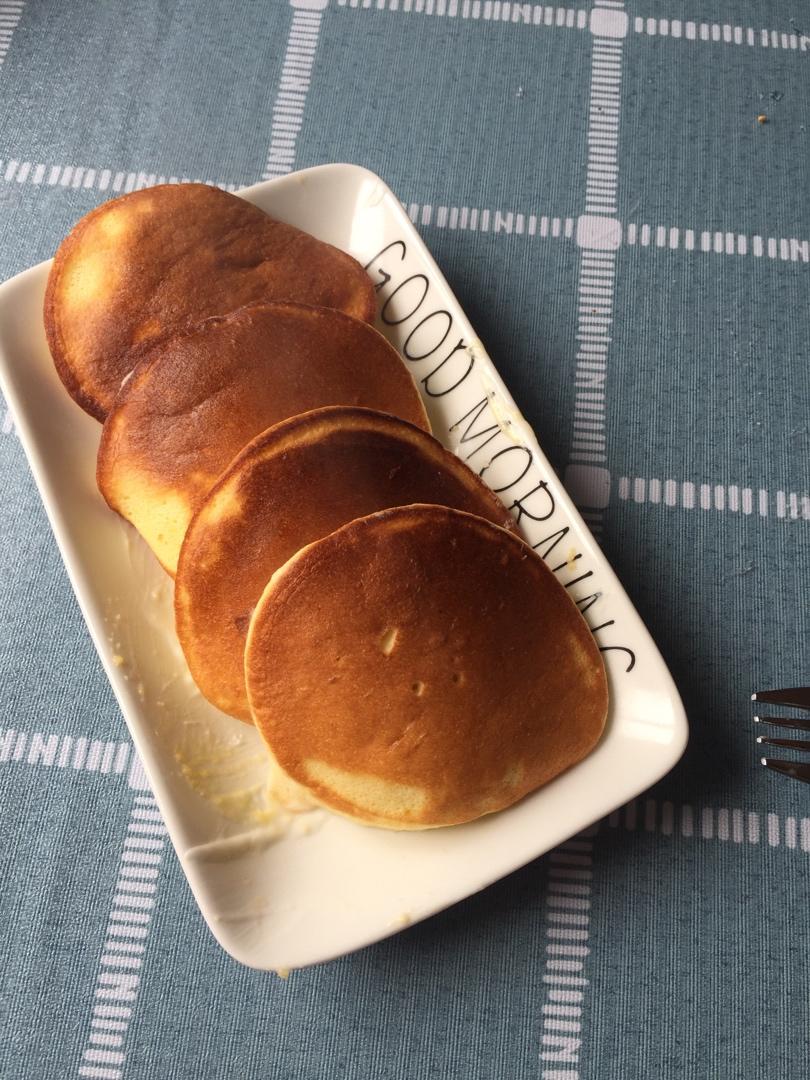 不用烤箱 15分钟无油低糖的舒芙蕾蛋糕松饼 🥞 蓬松绵软