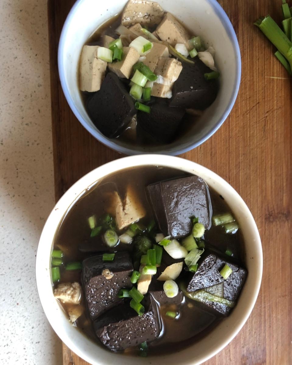 麻辣猪血烧豆腐